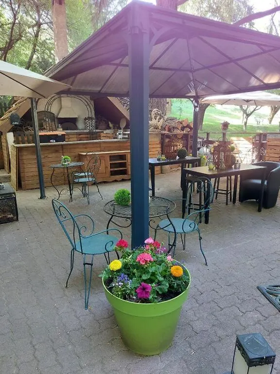 Hotel & Restaurant Le Chalvet Embrun 0*,