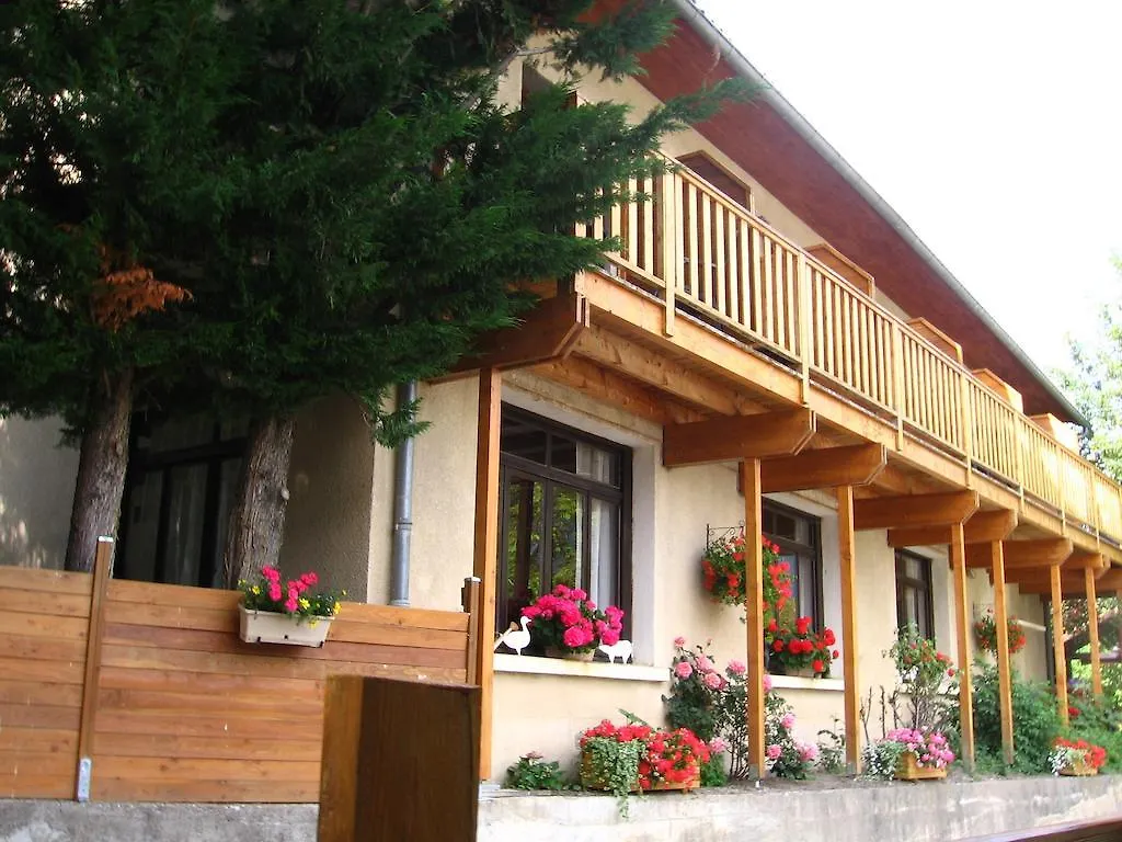 Hotel & Restaurant Le Chalvet Embrun 0*,  Frankrijk