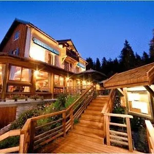 https://auberge-de-la-croix-perrin.hotels-rhonealpes.com