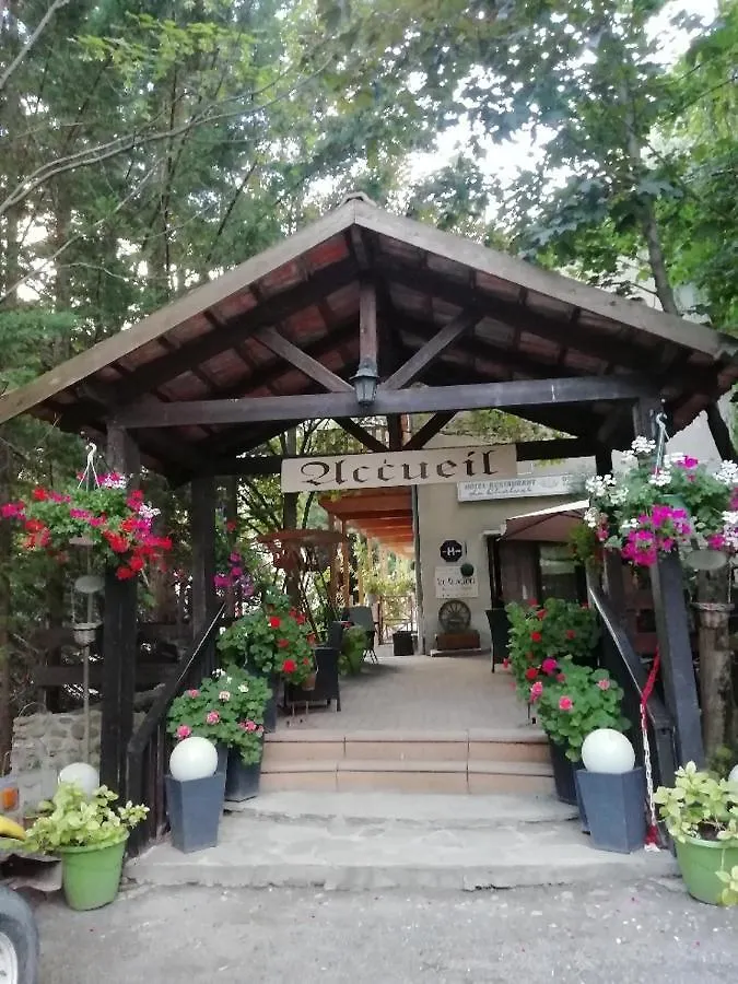 Hotel & Restaurant Le Chalvet Embrun 0*,